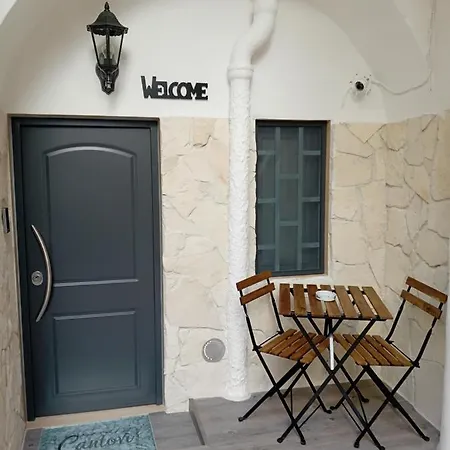 Cantovi Apartmán Bari