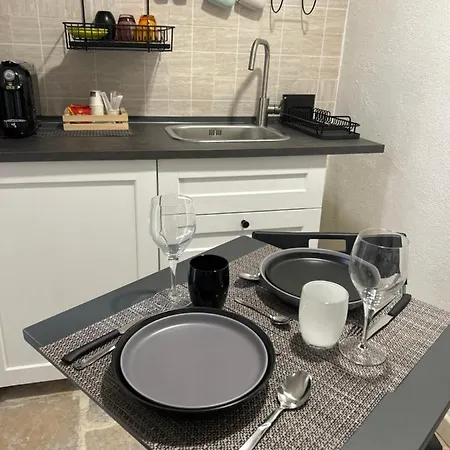 Cantovi Apartament Bari