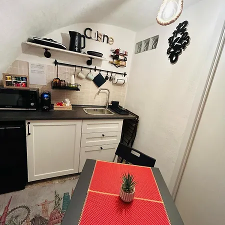 Cantovi Apartament Bari